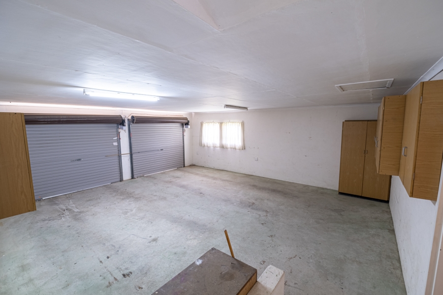 5 Bedroom Property for Sale in Vanes Estate Eastern Cape